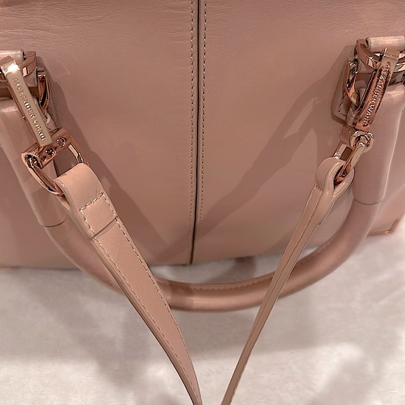 🥯ALEXANDER WANG Marion Skeletal crossbody tote bag - Picture 9 of 16